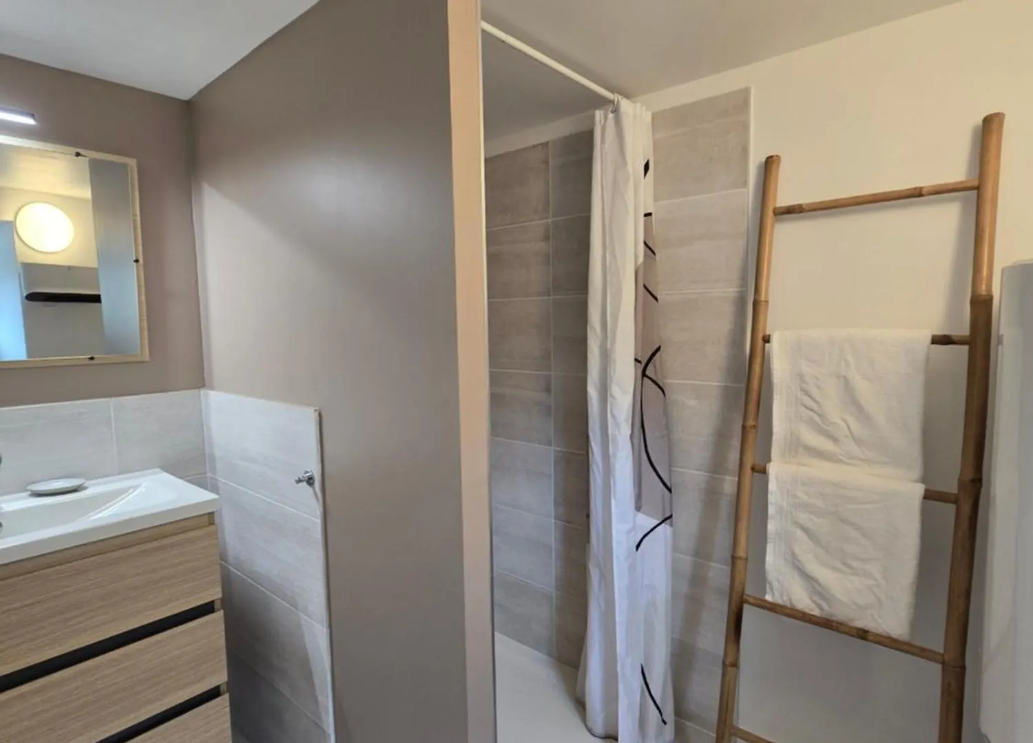 Maisonnette Cosy Foix 0*,